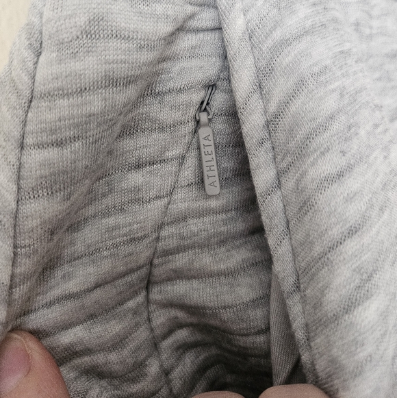 Athleta Barrel Leg Ribbed Quilted Cropped Sweatpants Joggers, Gray, XS Petite - Picture 6 of 9